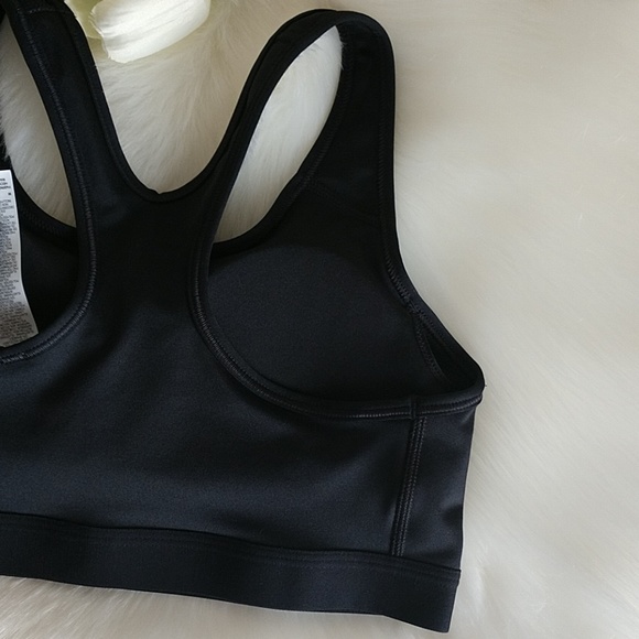 Size M🌺 NIKE SPORTS BRA.NWT - Picture 5 of 8